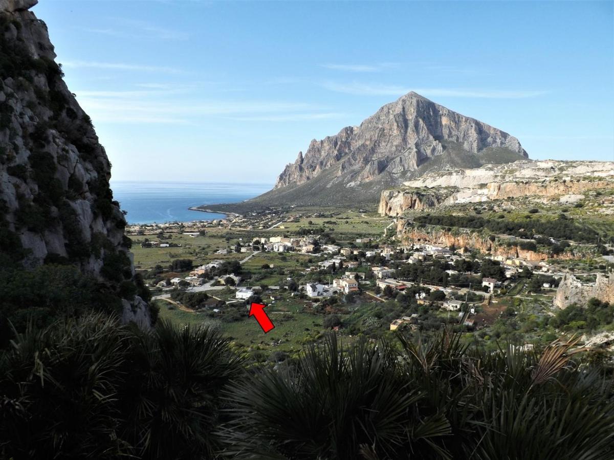 Villa I Due Carrubi Custonaci Exterior foto